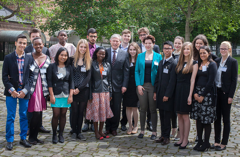 Bundepräsident a.D. Köhler und die Teilnehmender